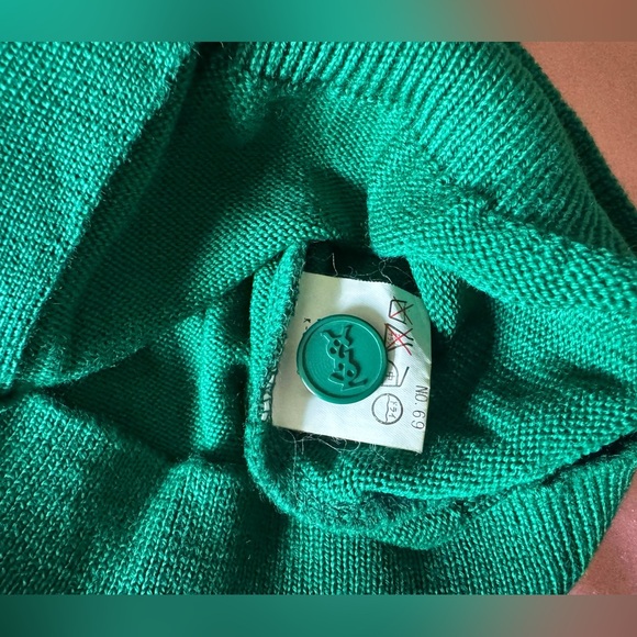 Authentic Yves Saint Laurent Wool Sweater - Picture 14 of 16